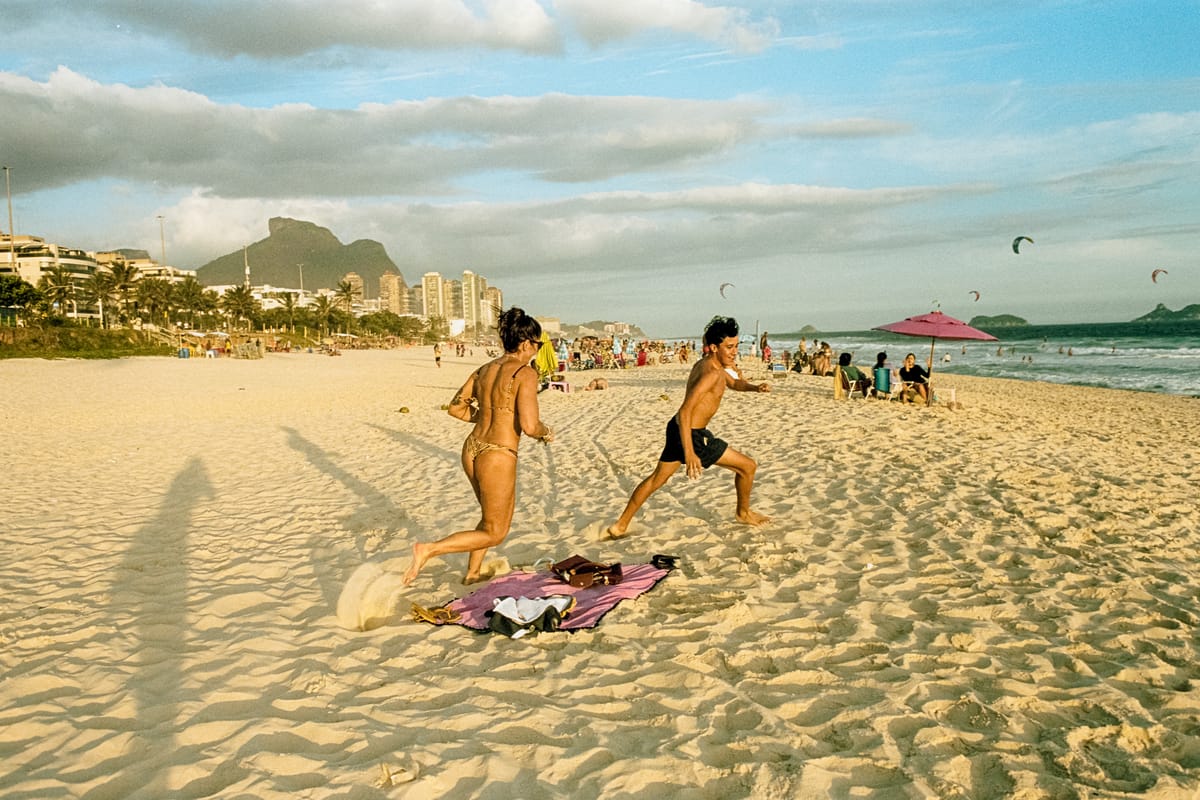 Exploring Brazil’s Rhythms, Colors, and People Through Ana Feliciano’s Film Photography